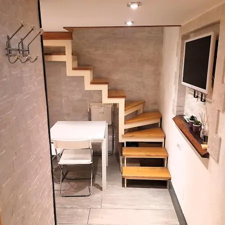 Toledo 27, A Due Passi Da Piazza Del Plebiscito Appartement *