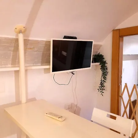 Toledo 27, A Due Passi Da Piazza Del Plebiscito *