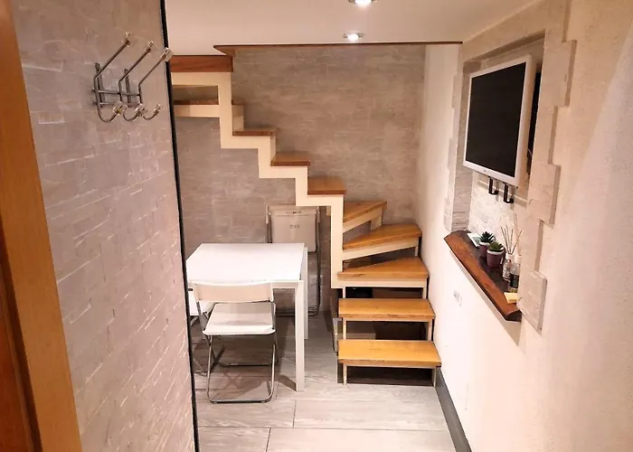 Toledo 27, A Due Passi Da Piazza Del Plebiscito דירה *